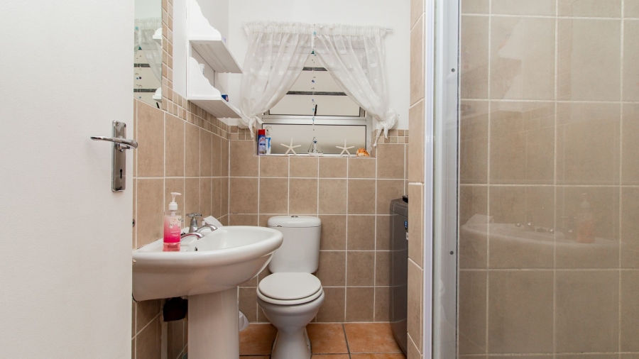 Commercial Property for Sale in Franskraal Western Cape